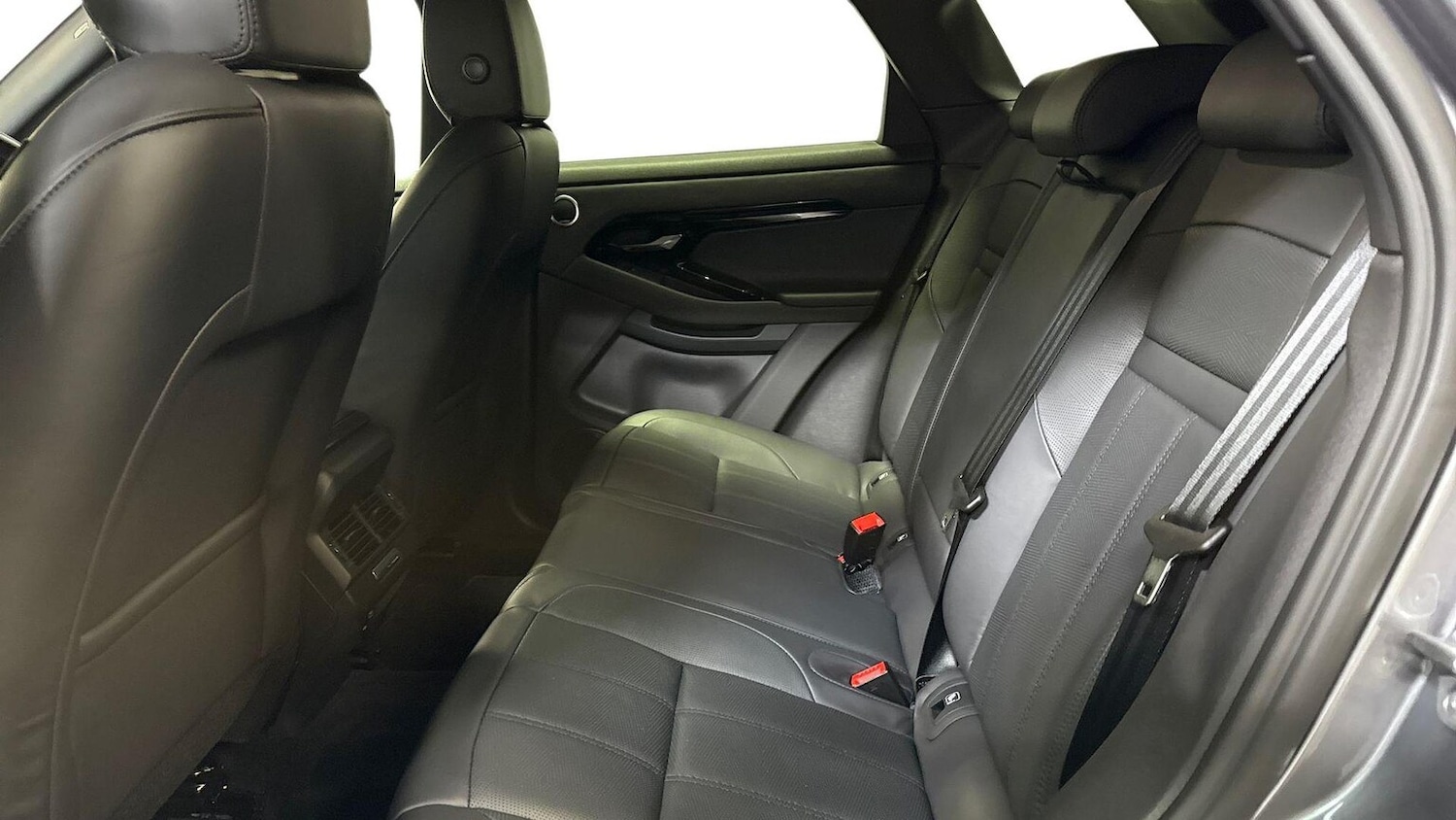 Used Land Rover Range Rover Evoque 2023 for sale - 76559742: Photo 4