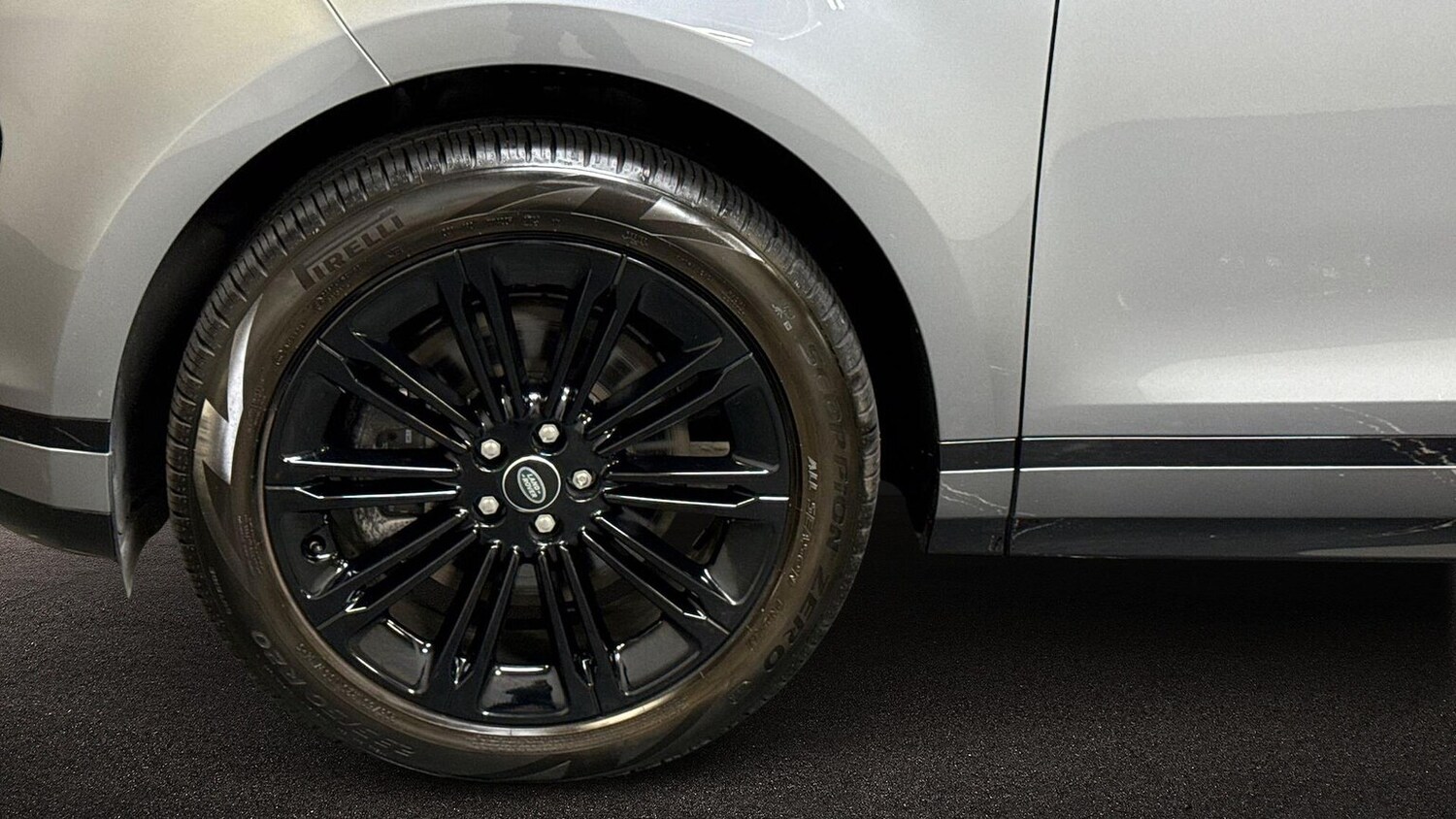 Used Land Rover Range Rover Evoque 2023 for sale - 76559742: Photo 8