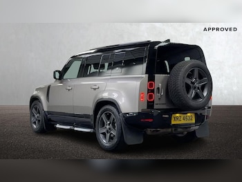 Used Land Rover Defender 2023 for sale - 77701306: Photo