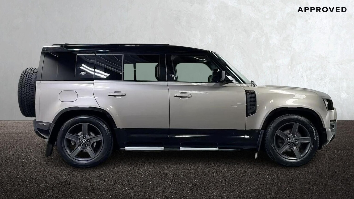 Used Land Rover Defender 2023 for sale - 77701306: Photo 5