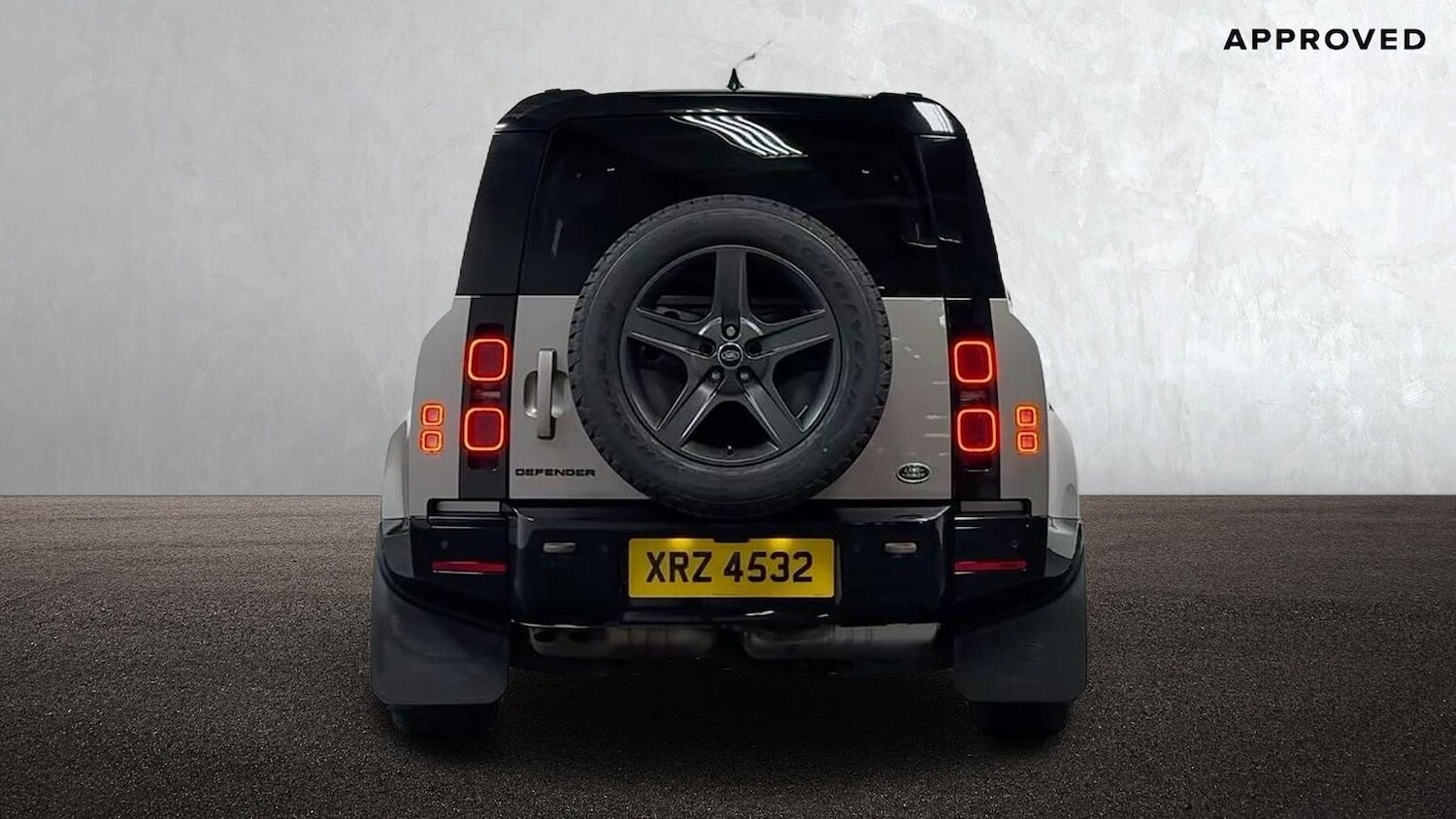Used Land Rover Defender 2023 for sale - 77701306: Photo 6