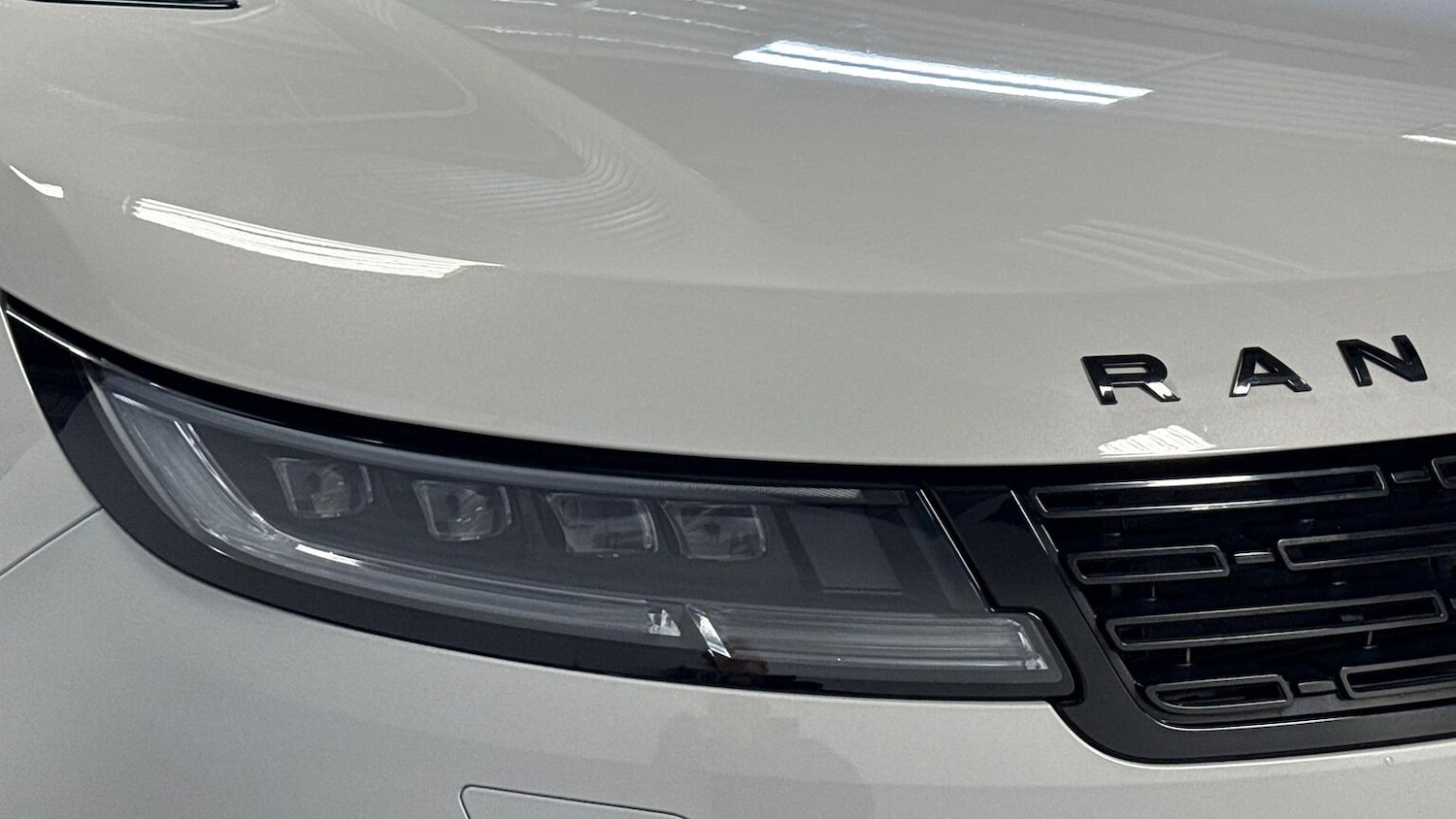 Used Land Rover Range Rover Sport 2024 for sale - 76897092: Photo 17