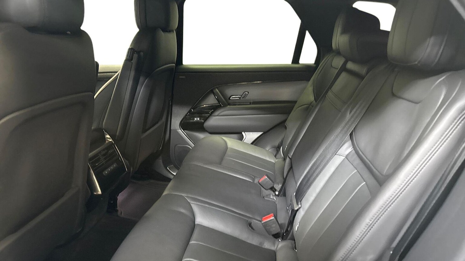 Used Land Rover Range Rover Sport 2024 for sale - 76897092: Photo 4