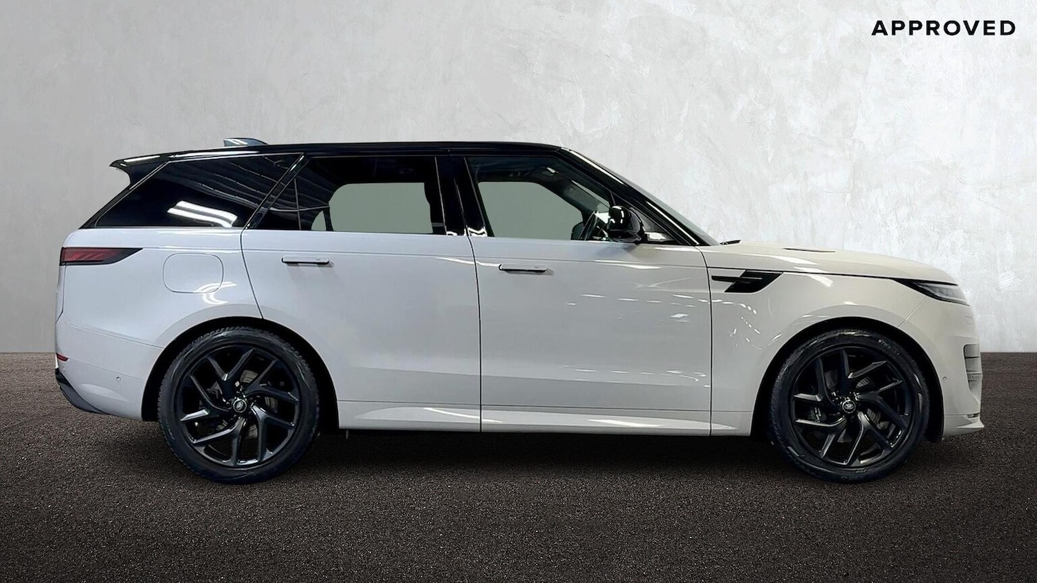 Used Land Rover Range Rover Sport 2024 for sale - 76897092: Photo 5