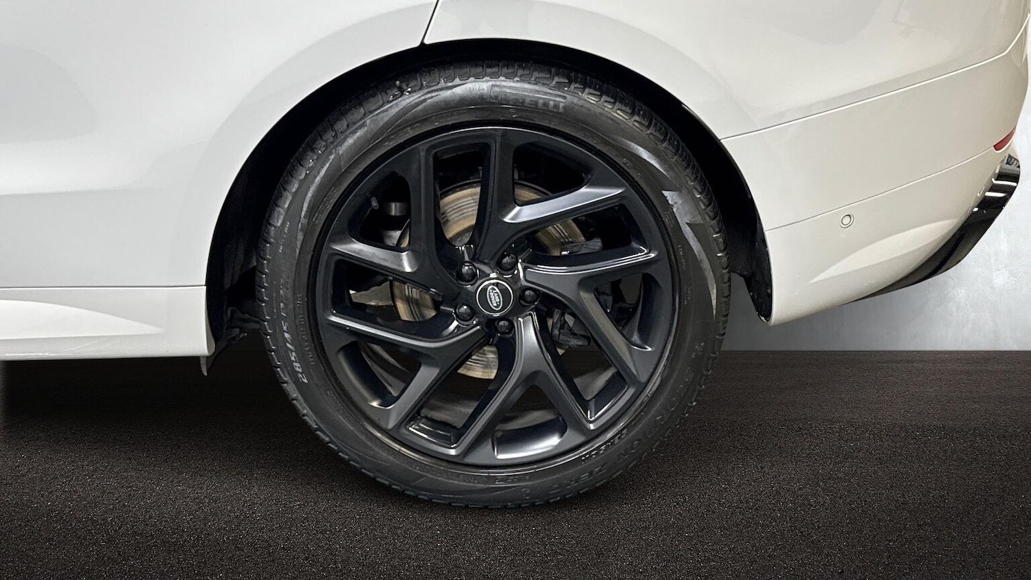 Used Land Rover Range Rover Sport 2024 for sale - 76897092: Photo 8