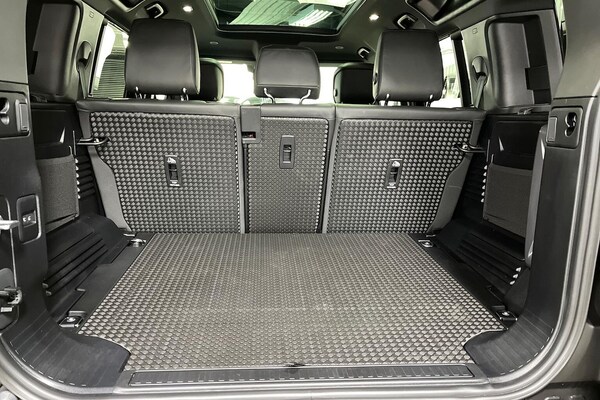 Used Land Rover Defender 2025 for sale - 75484963: Photo 17