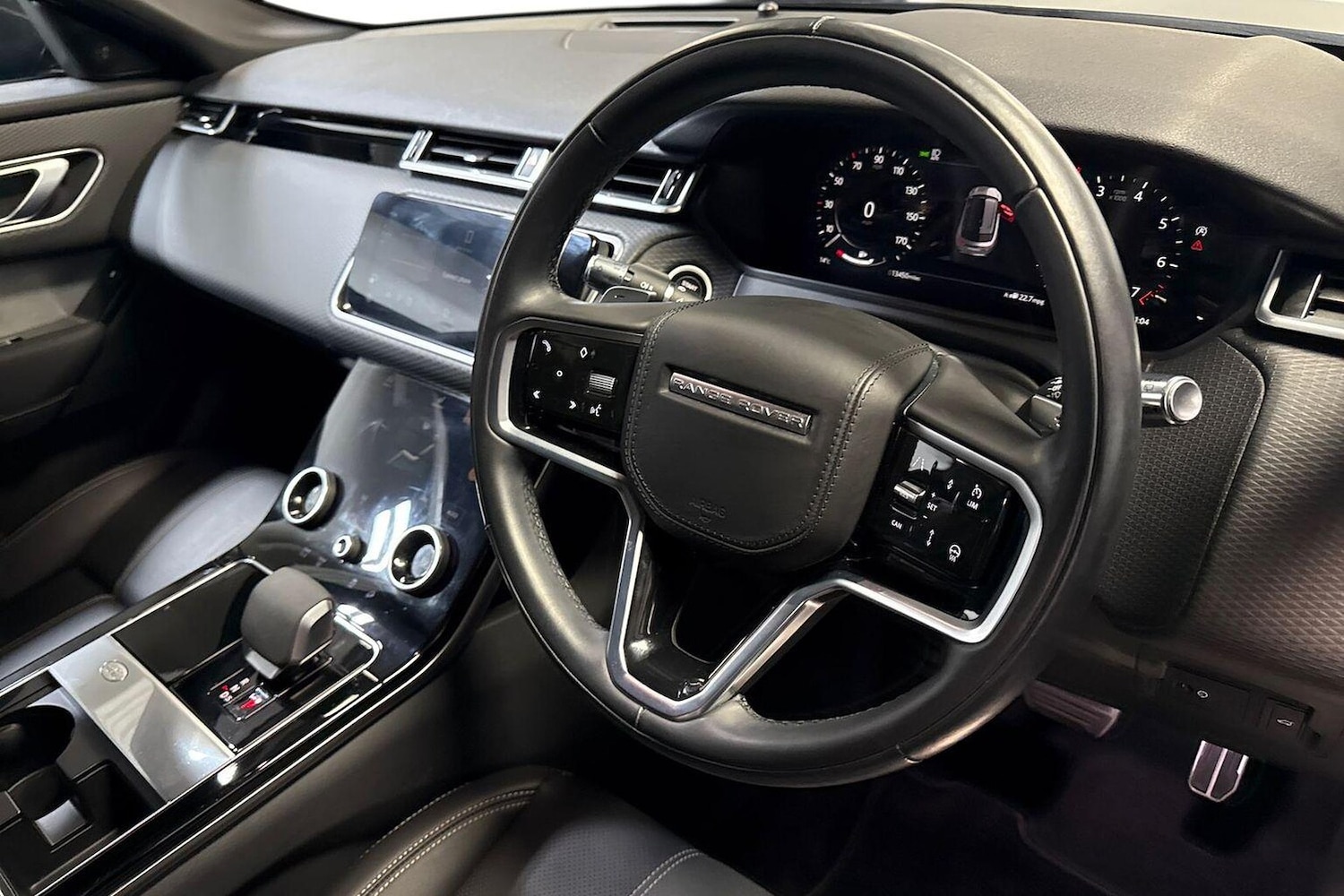 Used Land Rover Range Rover Velar 2022 for sale - 76532475: Photo 15