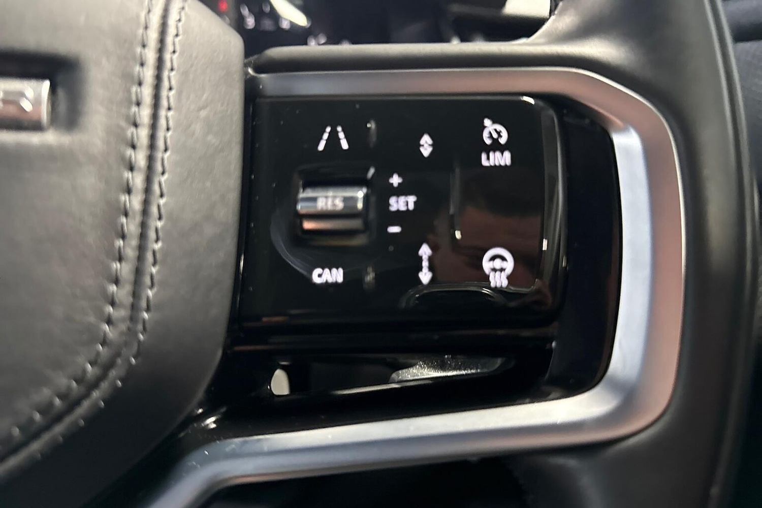 Used Land Rover Range Rover Velar 2022 for sale - 76532475: Photo 23