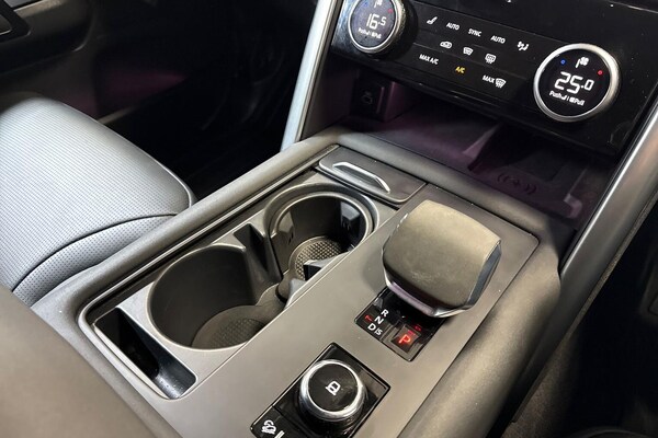 Used Land Rover Discovery 2023 for sale - 76243893: Photo 13