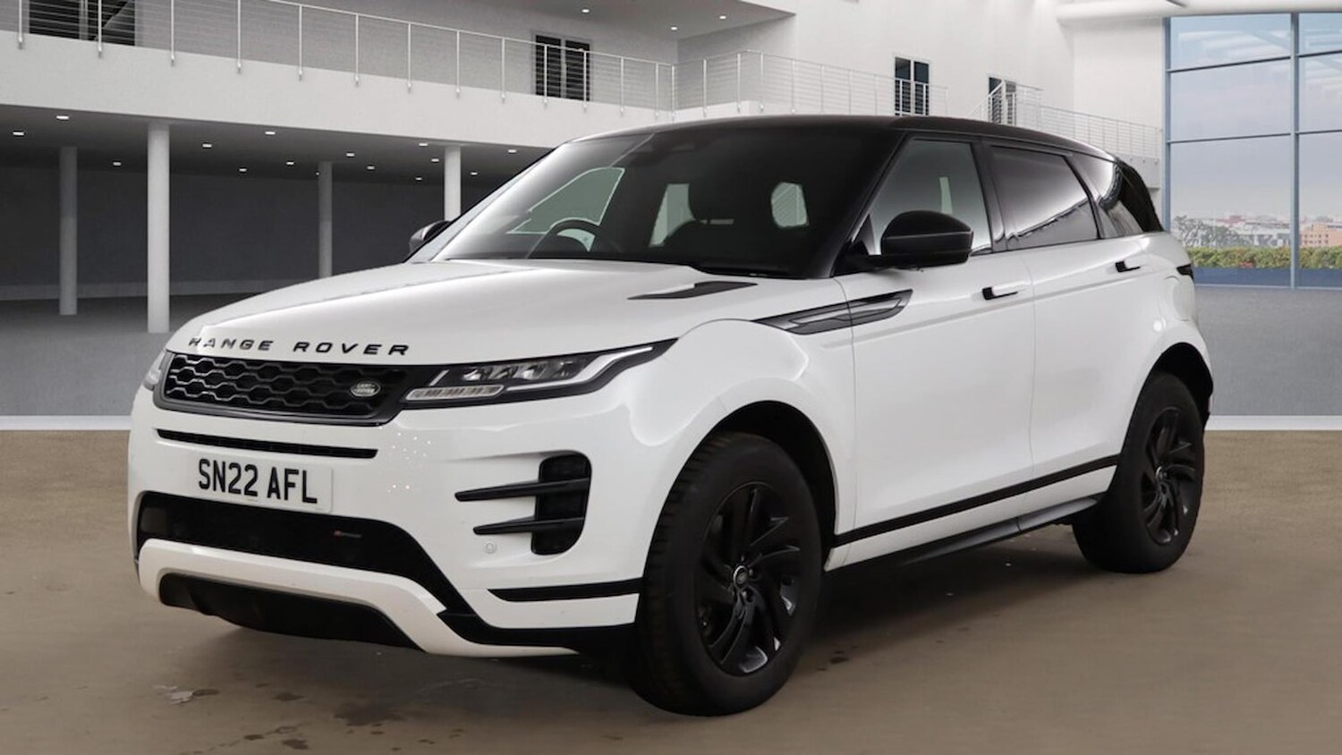 Used Land Rover Range Rover Evoque 2022 for sale - 76335150: Photo 2