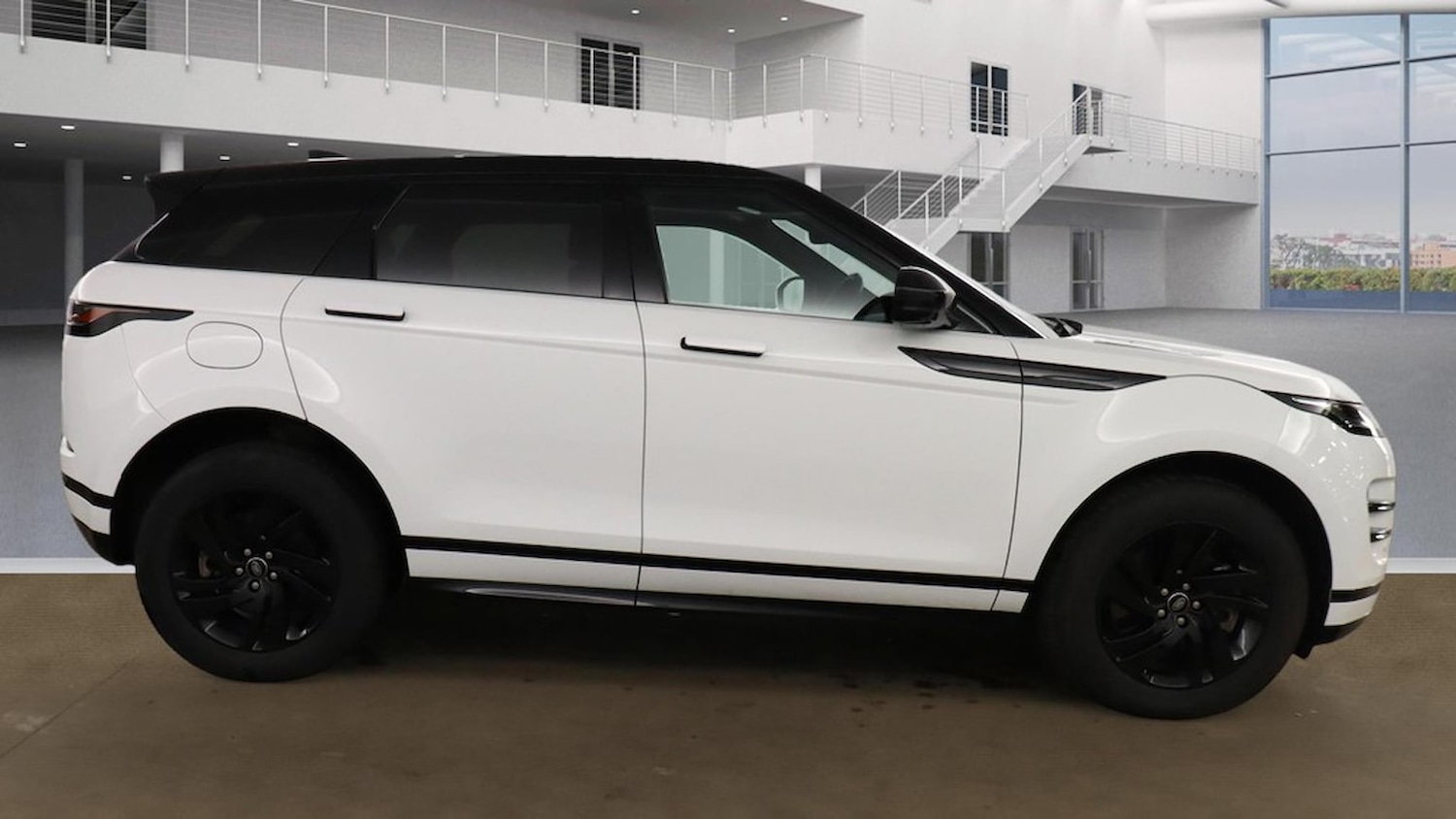 Used Land Rover Range Rover Evoque 2022 for sale - 76335150: Photo 5