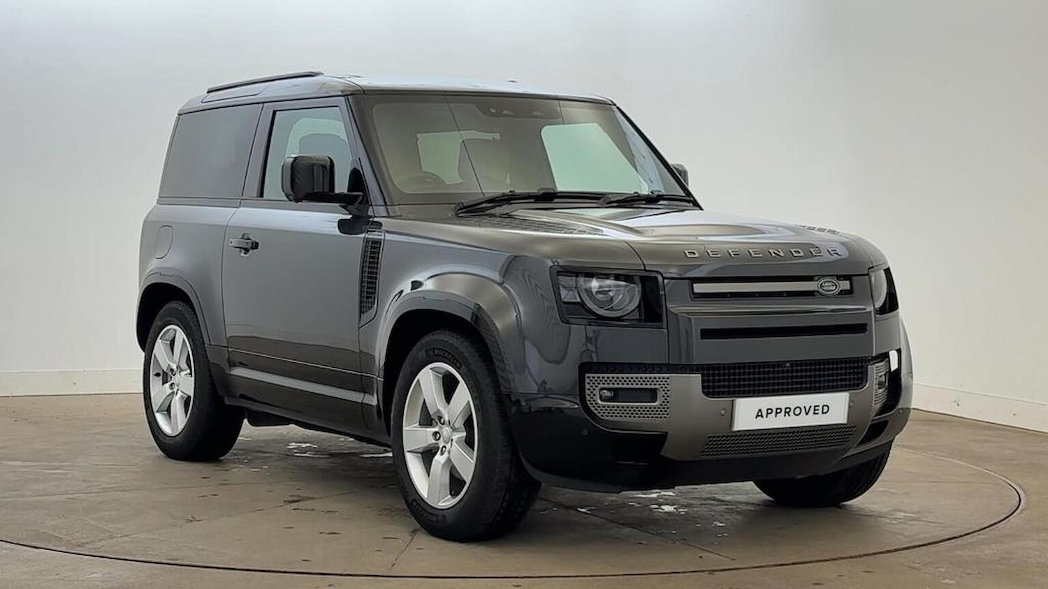 Used Land Rover Defender 2024 for sale - 76149606: Photo 1