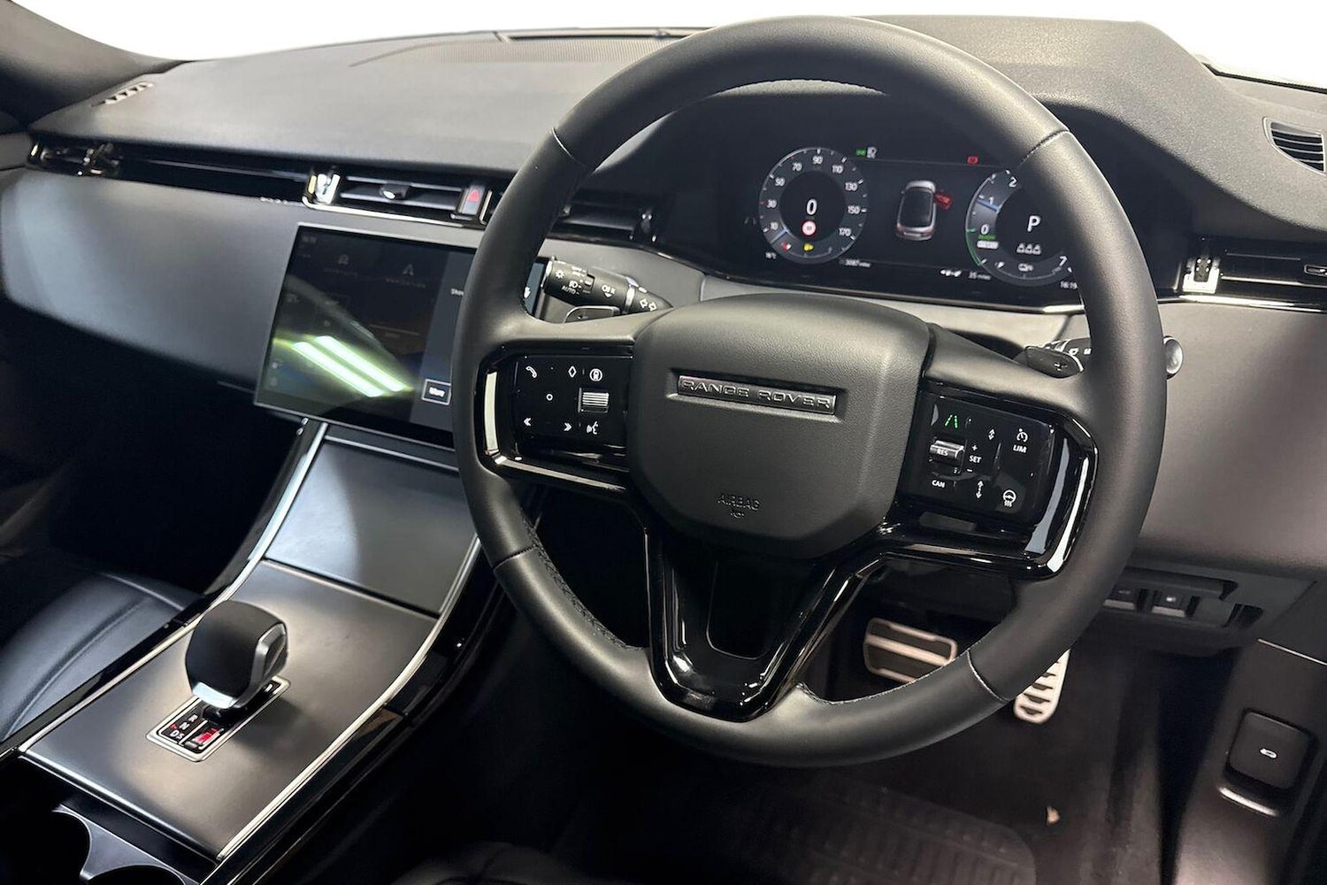 Used Land Rover Range Rover Evoque 2025 for sale - 76016979: Photo 9