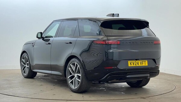 Used Land Rover Range Rover Sport 2024 for sale - 76335154: Photo 2