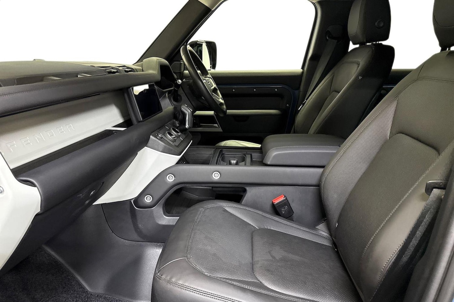 Used Land Rover Defender 2023 for sale - 76268239: Photo 7