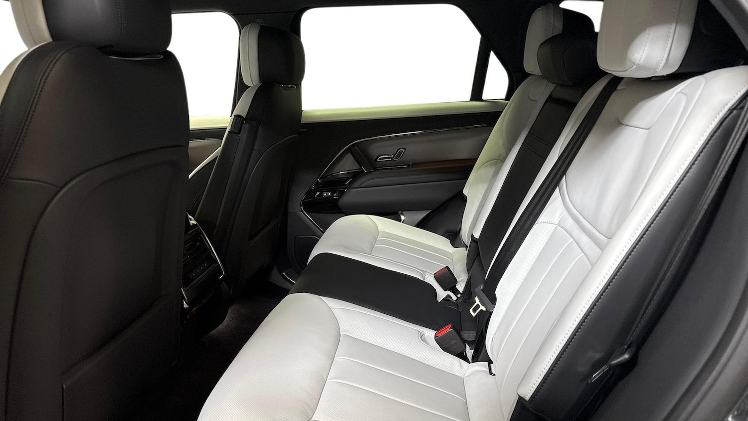 Used Land Rover Range Rover Sport 2025 for sale - 76627999: Photo 4