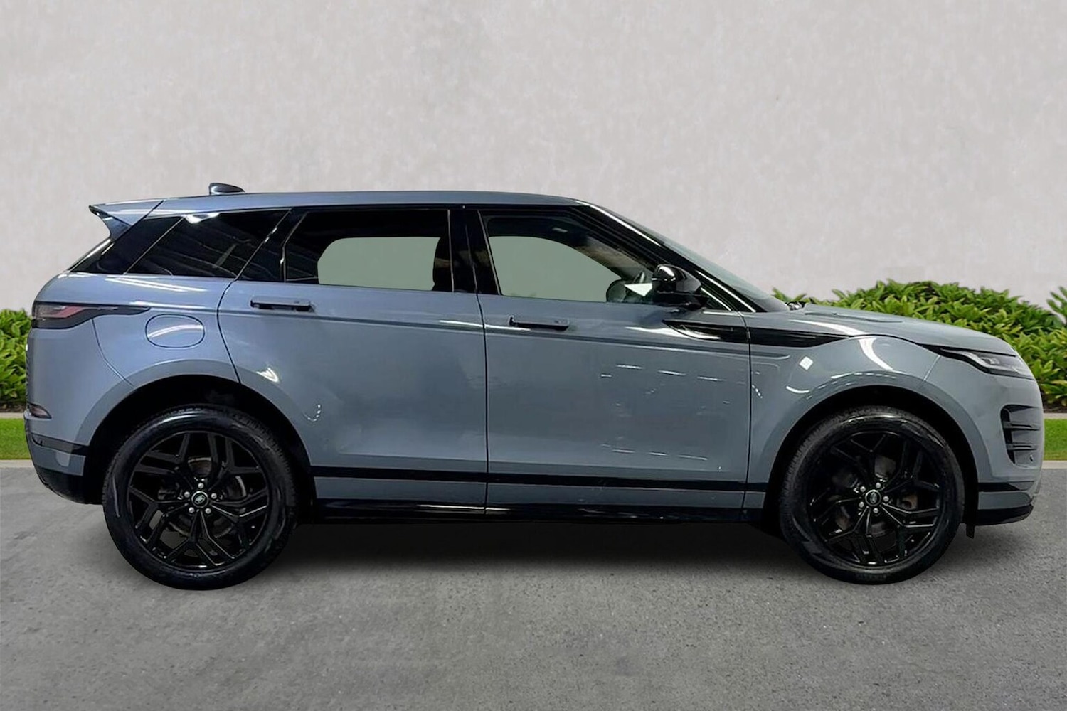 Used Land Rover Range Rover Evoque 2023 for sale - 76142882: Photo 3