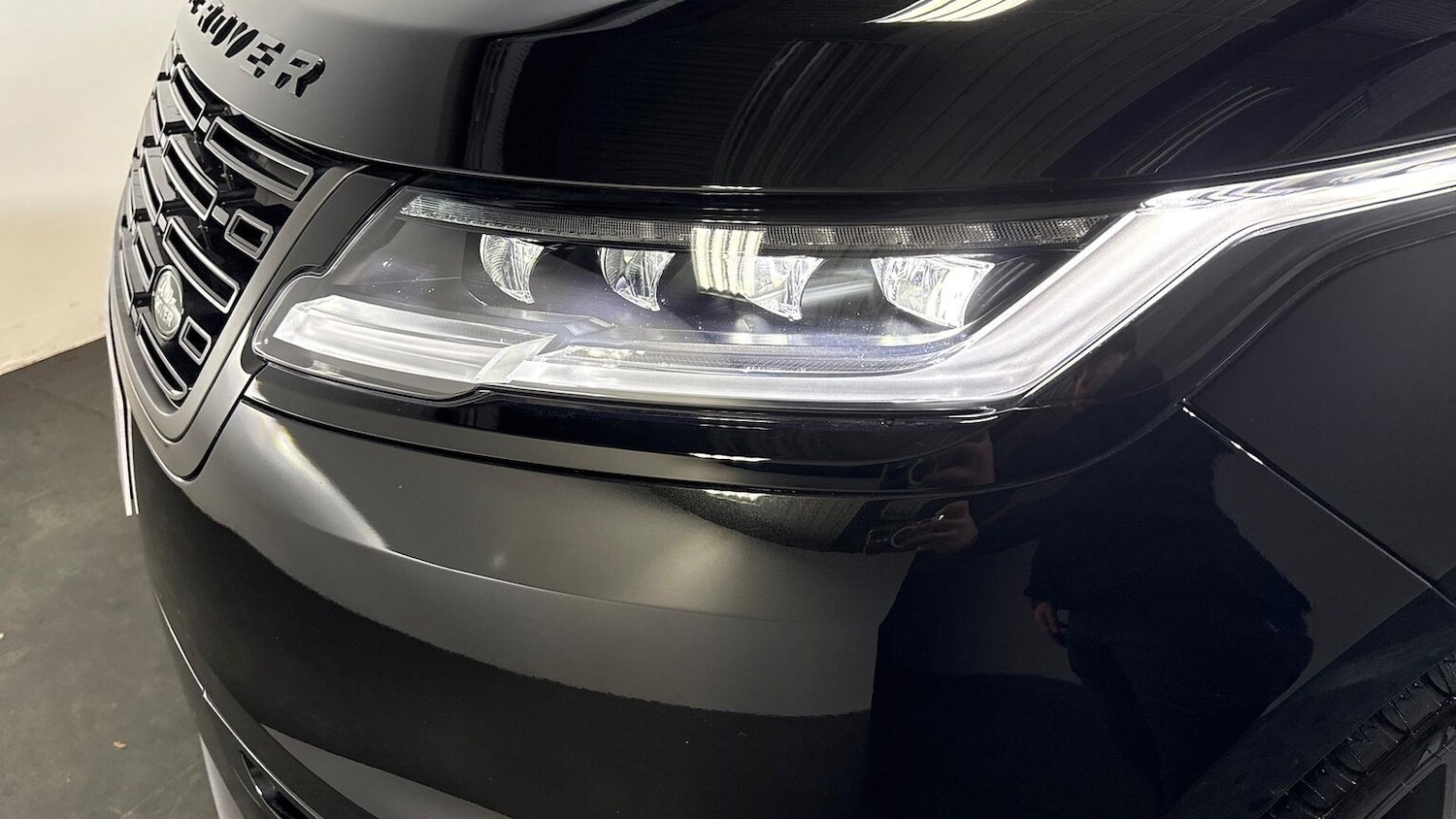 Used Land Rover Range Rover Velar 2025 for sale - 77489443: Photo 17