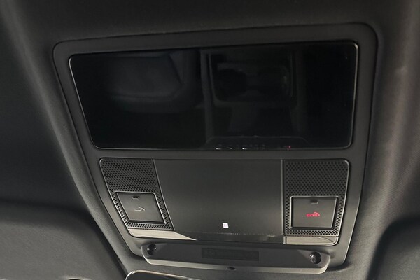 Used Land Rover Defender 2023 for sale - 75484992: Photo 14