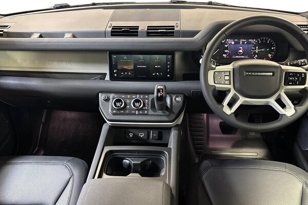Used Land Rover Defender 2023 for sale - 75484992: Photo 8