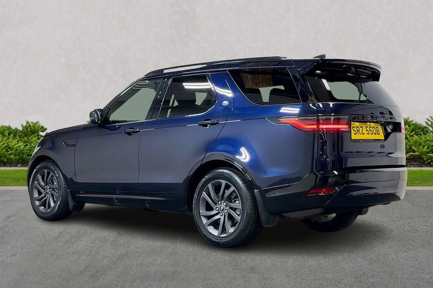 Used Land Rover Discovery 2021 for sale - 76430769: Photo 2