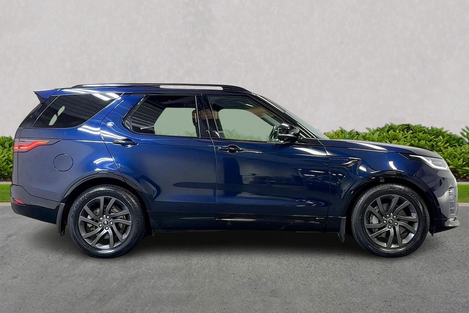 Used Land Rover Discovery 2021 for sale - 76430769: Photo 3