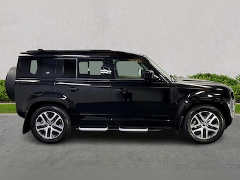Used Land Rover Defender 2022 for sale - 75484996: Photo