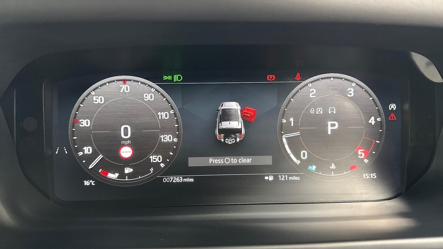 Used Land Rover Defender 2025 for sale - 78191127: Photo 17