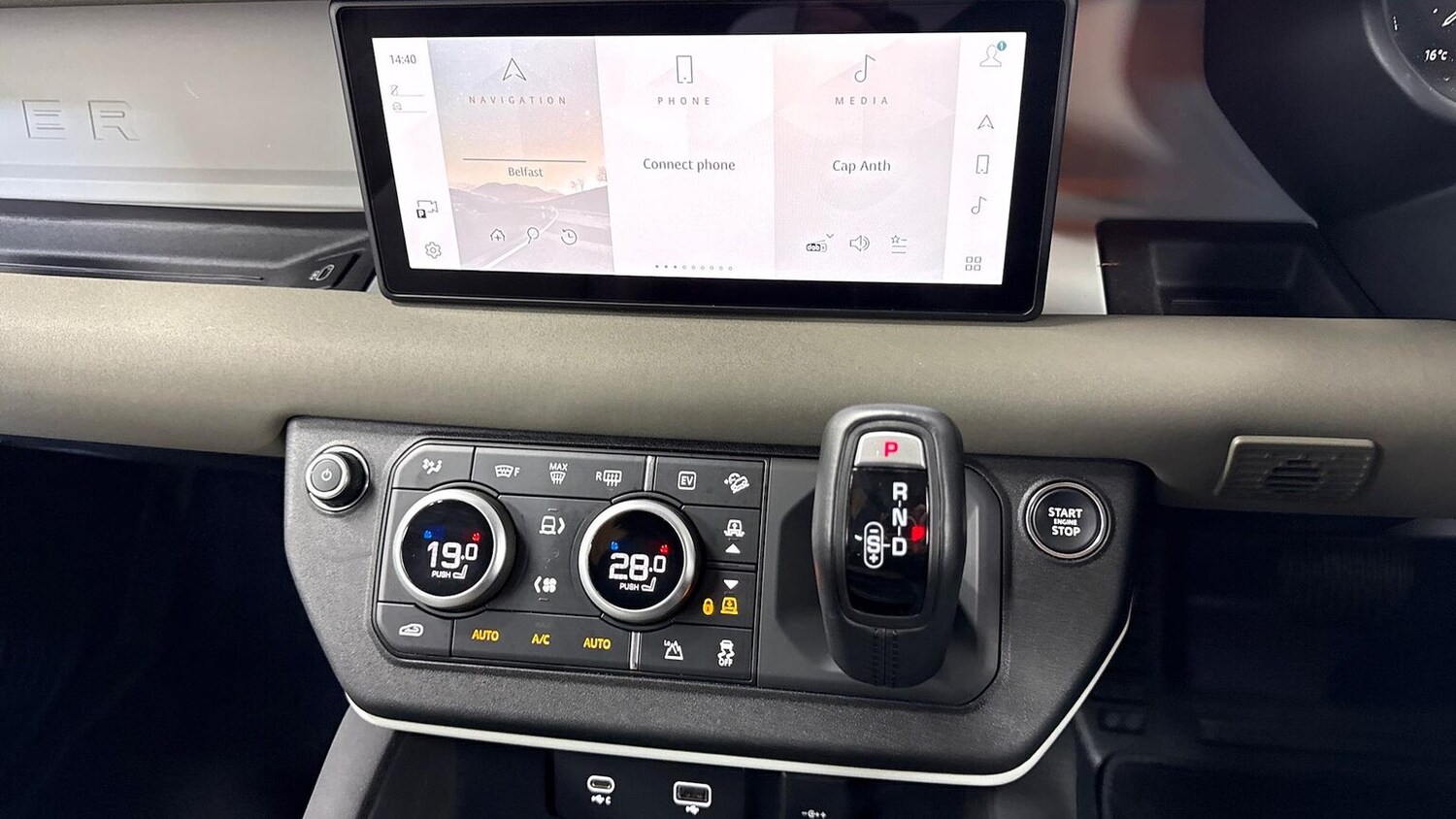 Used Land Rover Defender 2023 for sale - 78193317: Photo 19