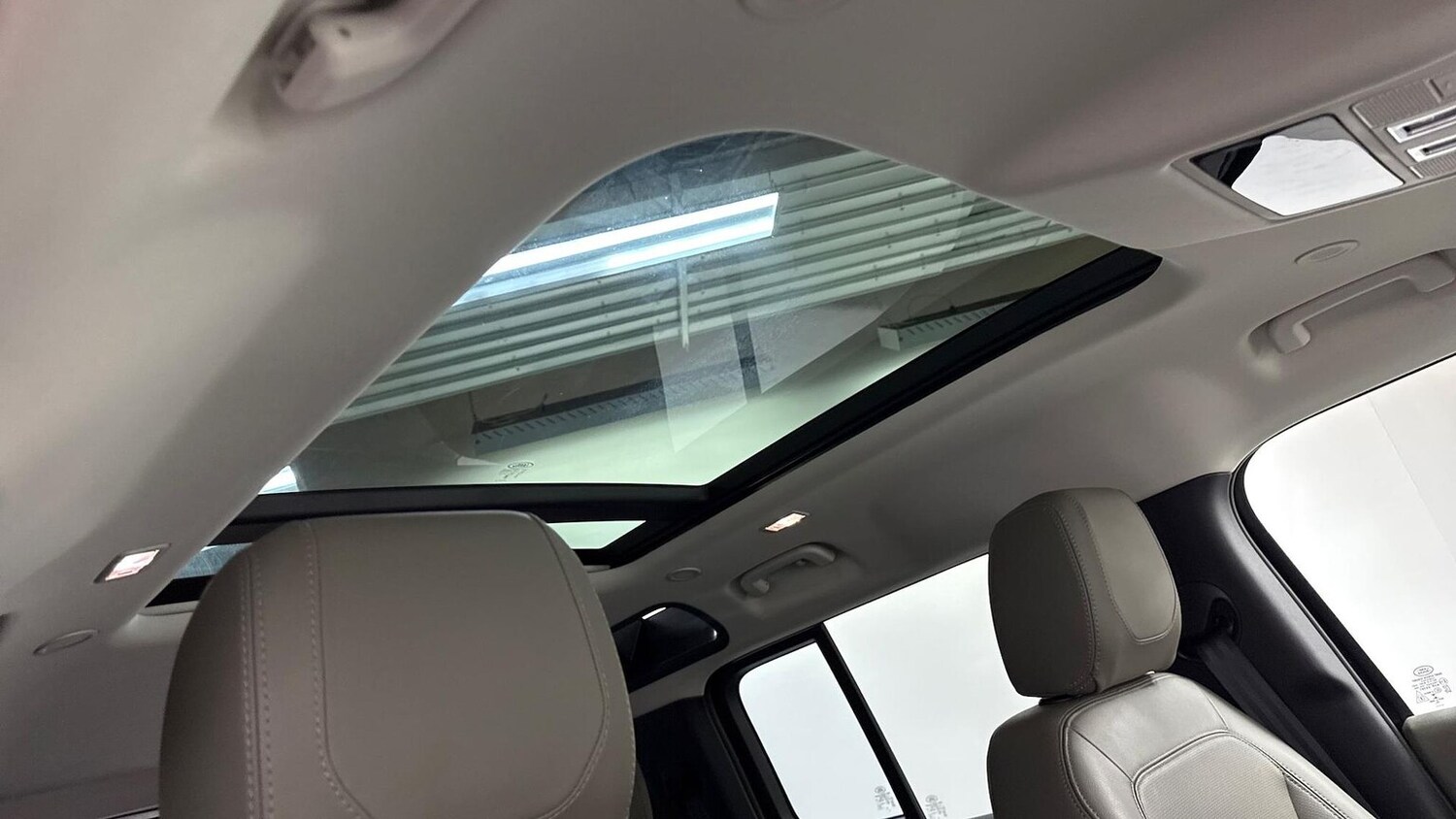 Used Land Rover Defender 2023 for sale - 78193317: Photo 22