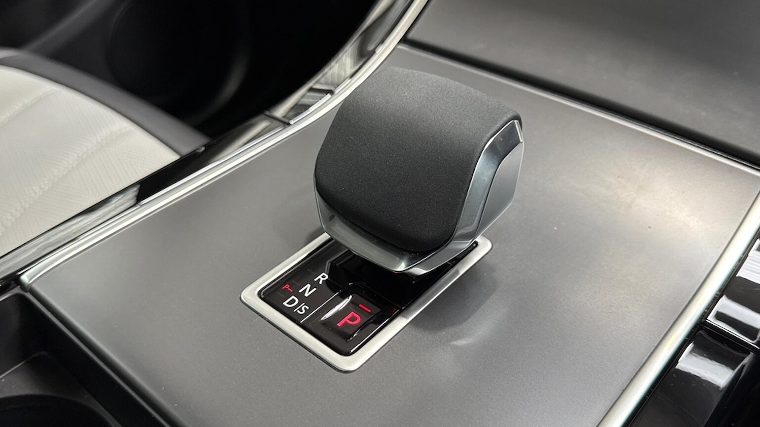 Used Land Rover Range Rover Evoque 2024 for sale - 76149510: Photo 10