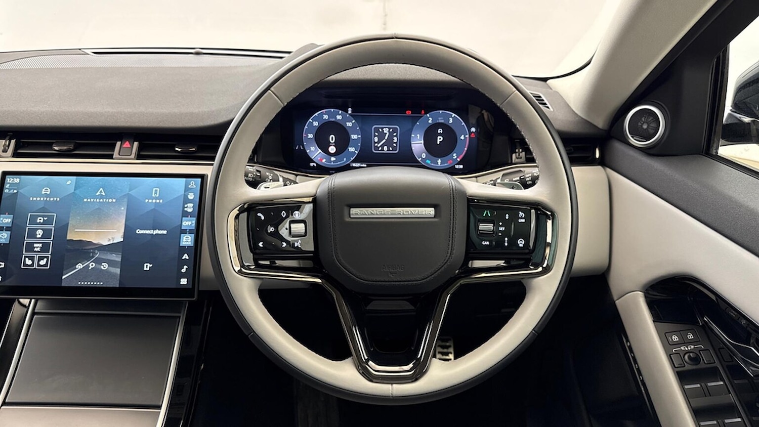 Used Land Rover Range Rover Evoque 2024 for sale - 76149510: Photo 15