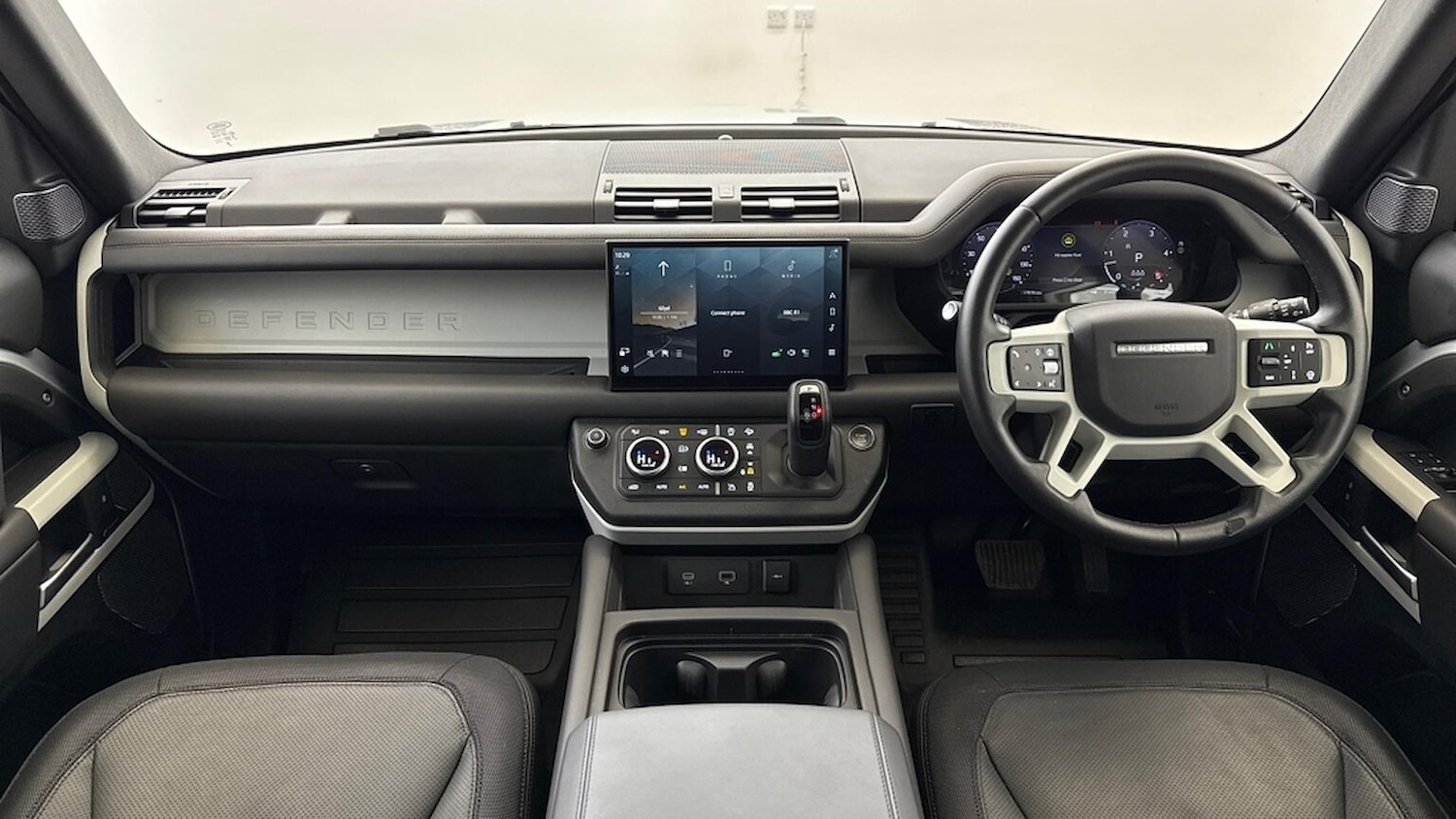 Used Land Rover Defender 2024 for sale - 76651225: Photo 18