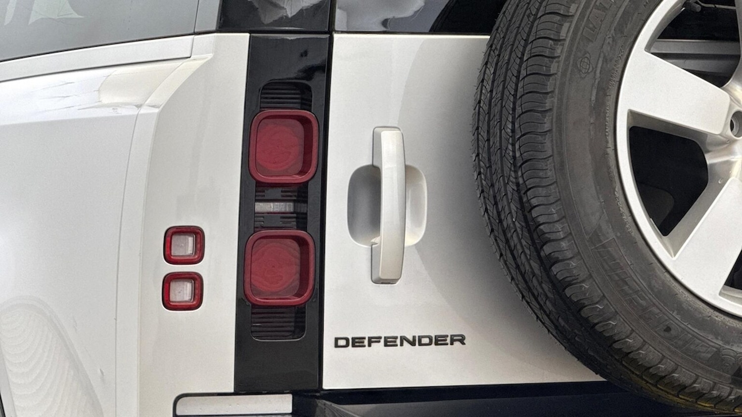 Used Land Rover Defender 2024 for sale - 76651225: Photo 19