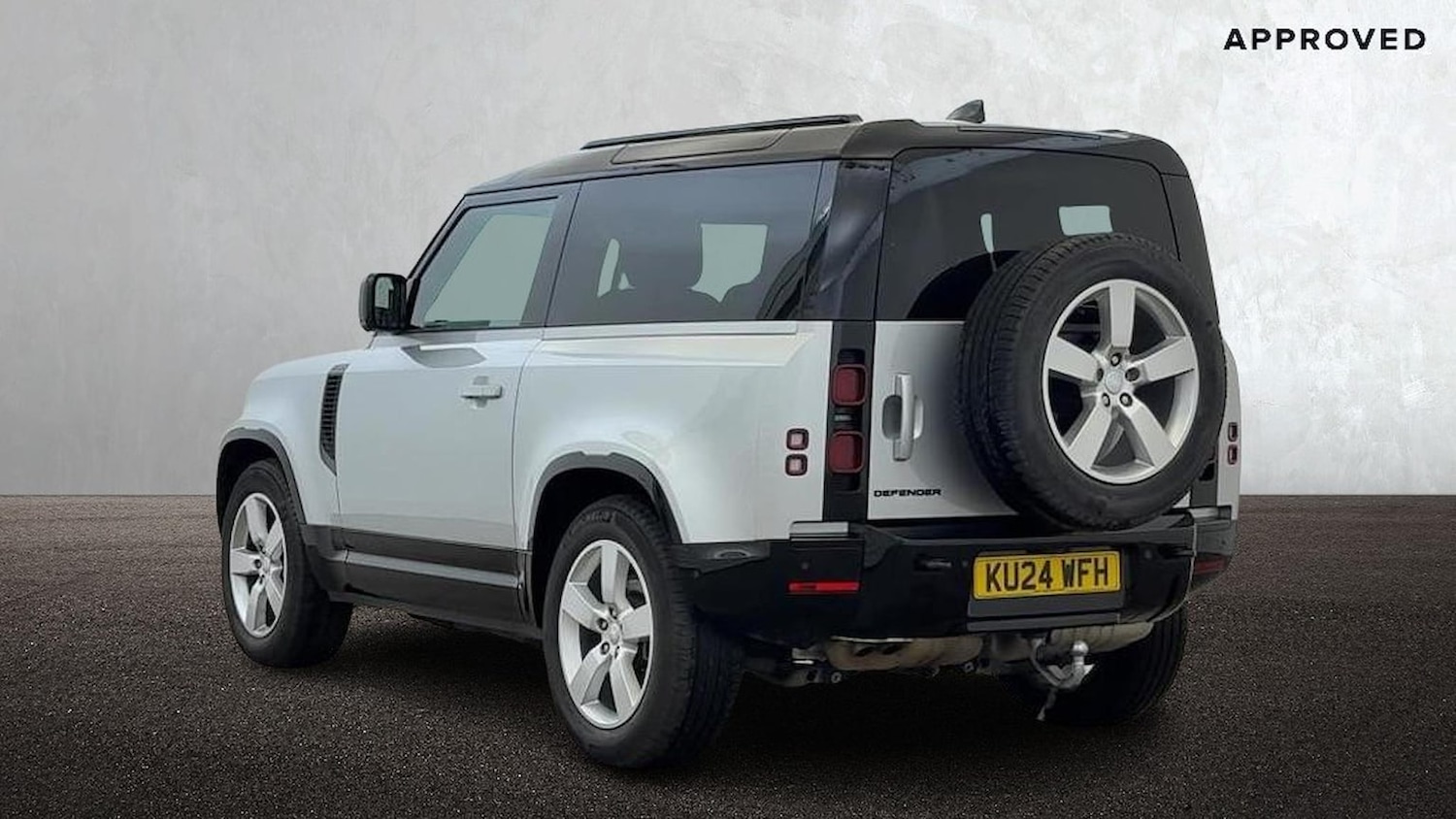 Used Land Rover Defender 2024 for sale - 76651225: Photo 2