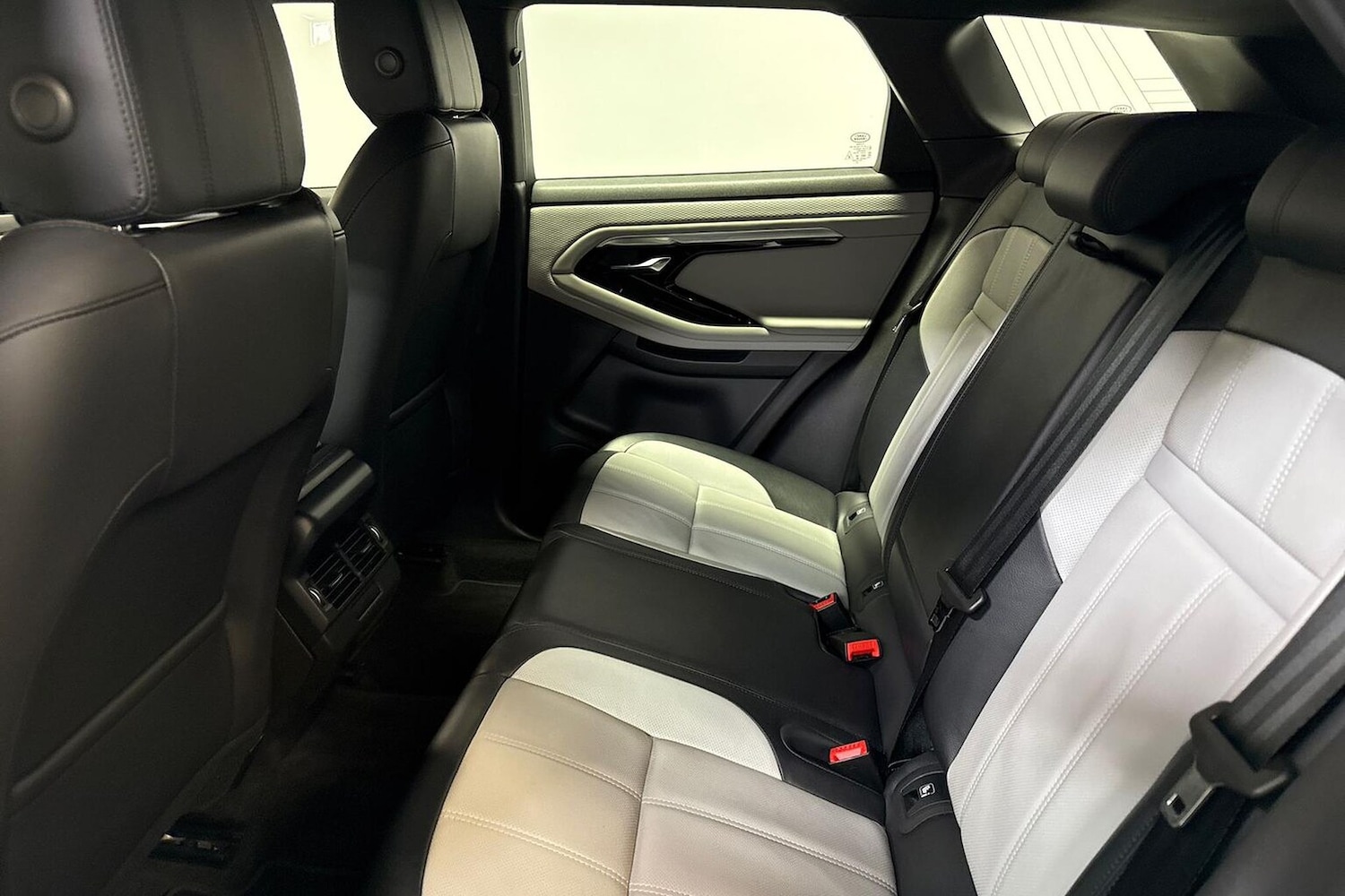 Used Land Rover Range Rover Evoque 2021 for sale - 76687333: Photo 16