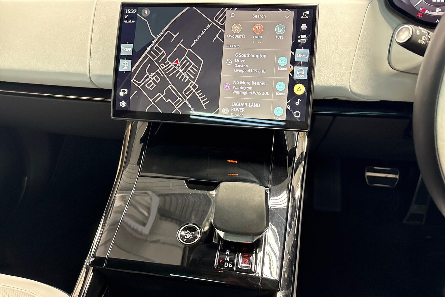 Used Land Rover Range Rover Sport 2024 for sale - 76149602: Photo 11