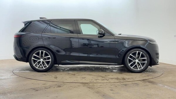 Used Land Rover Range Rover Sport 2024 for sale - 76149602: Photo 1