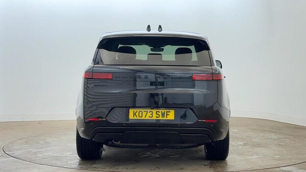Used Land Rover Range Rover Sport 2024 for sale - 76149602: Photo 3