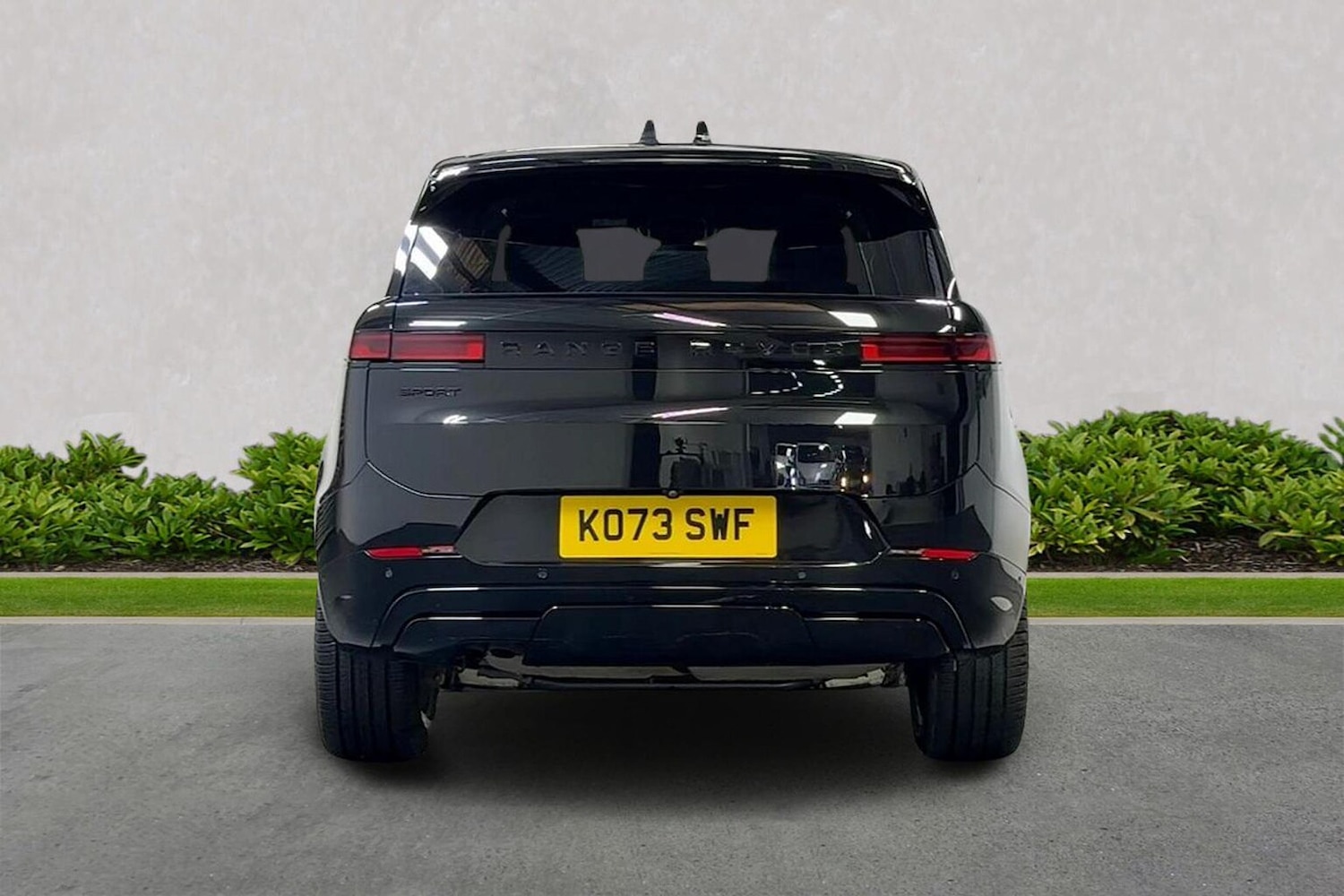 Used Land Rover Range Rover Sport 2024 for sale - 76149602: Photo 4