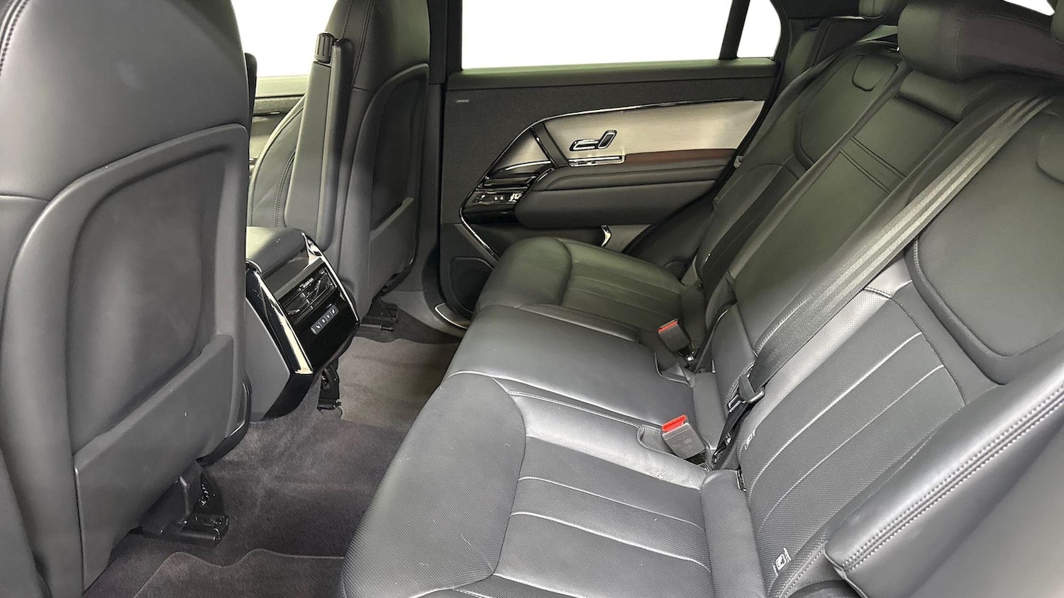 Used Land Rover Range Rover Sport 2024 for sale - 77889341: Photo 4