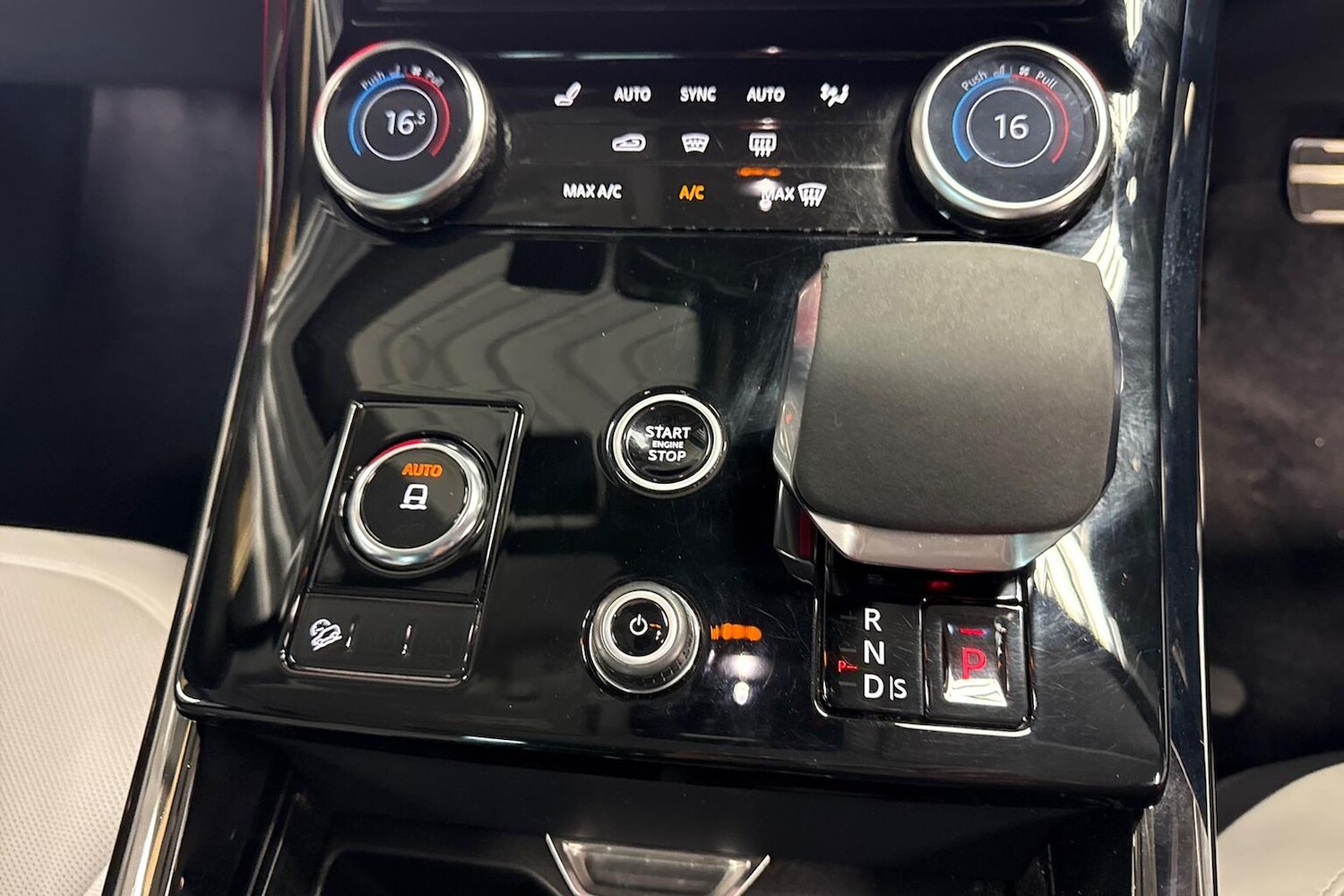 Used Land Rover Range Rover Sport 2023 for sale - 76127282: Photo 12