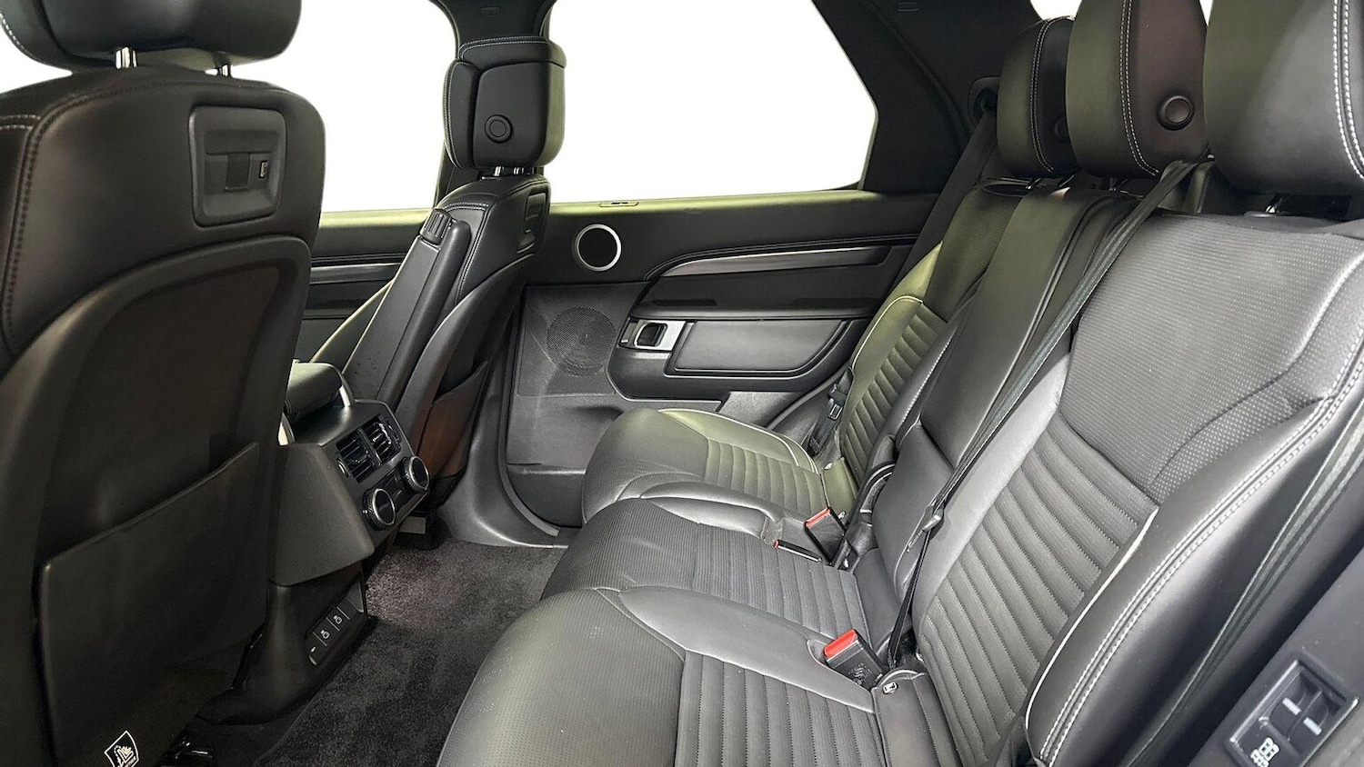 Used Land Rover Discovery 2024 for sale - 77489790: Photo 4