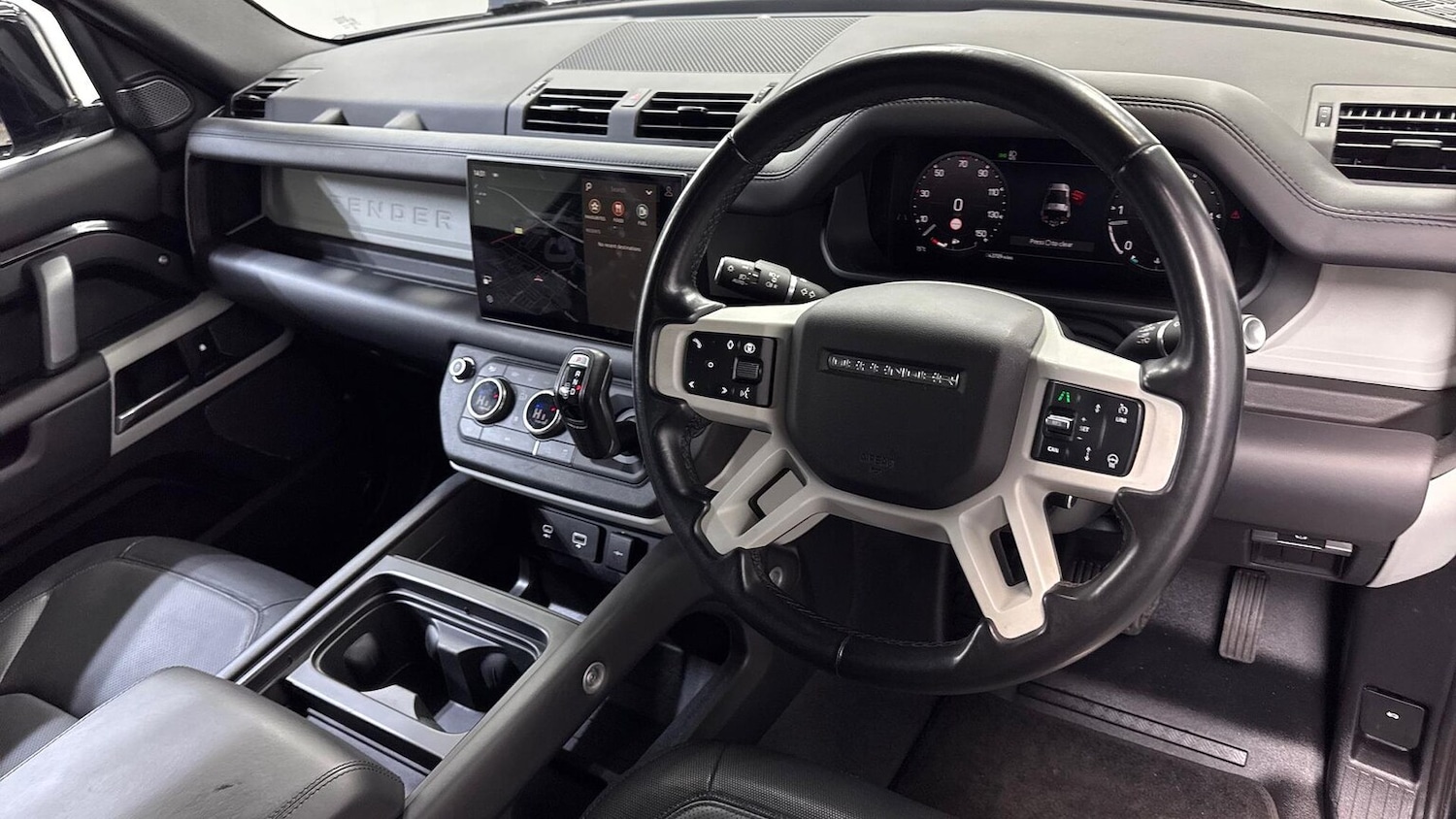 Used Land Rover Defender 2023 for sale - 77489401: Photo 15