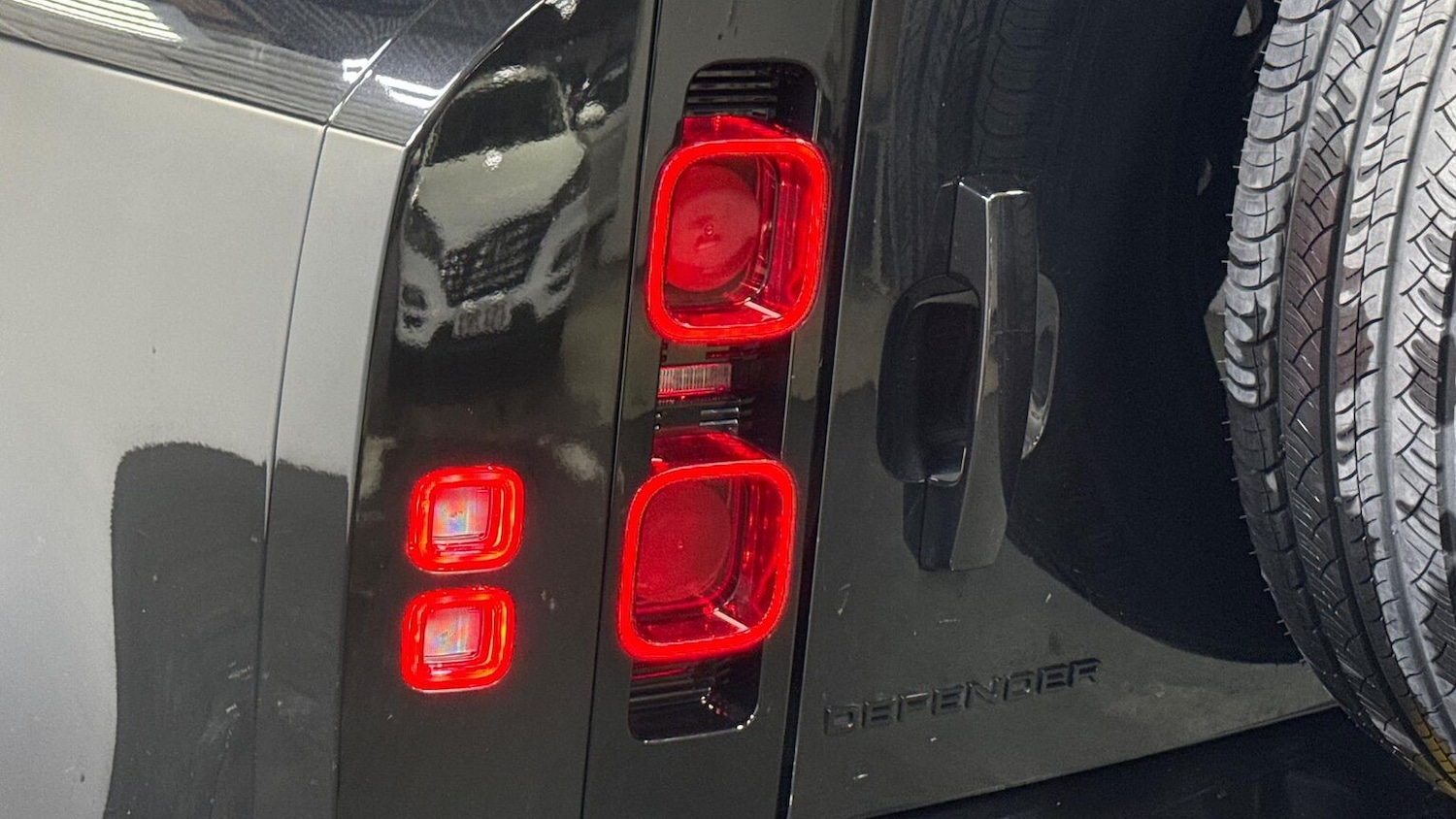 Used Land Rover Defender 2023 for sale - 77489401: Photo 22