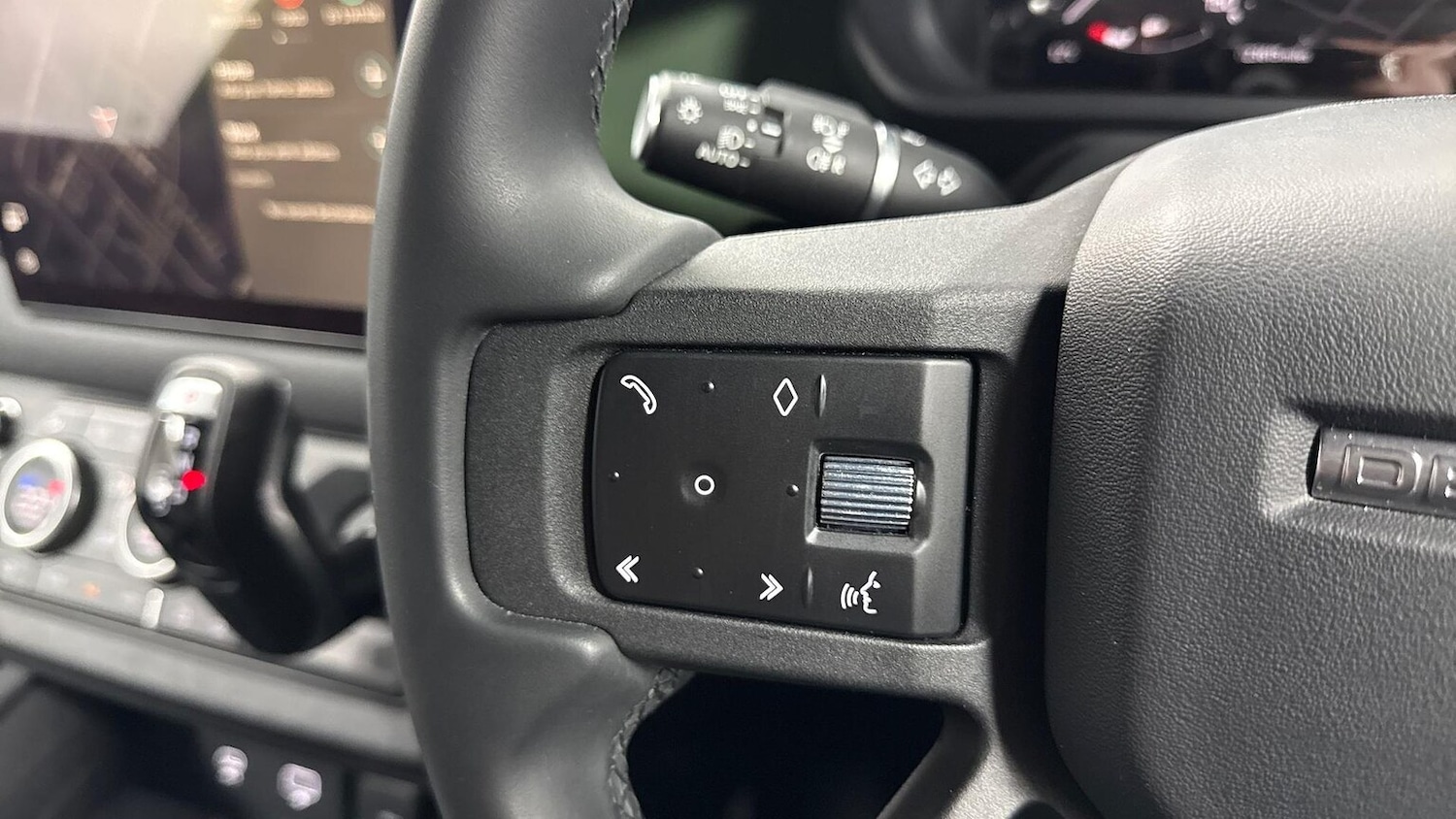 Used Land Rover Defender 2023 for sale - 78191101: Photo 23