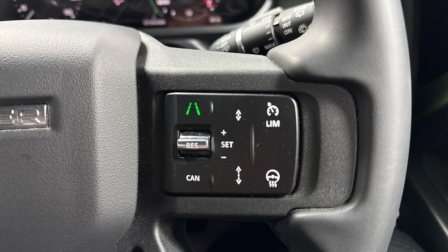 Used Land Rover Defender 2023 for sale - 78191101: Photo 24