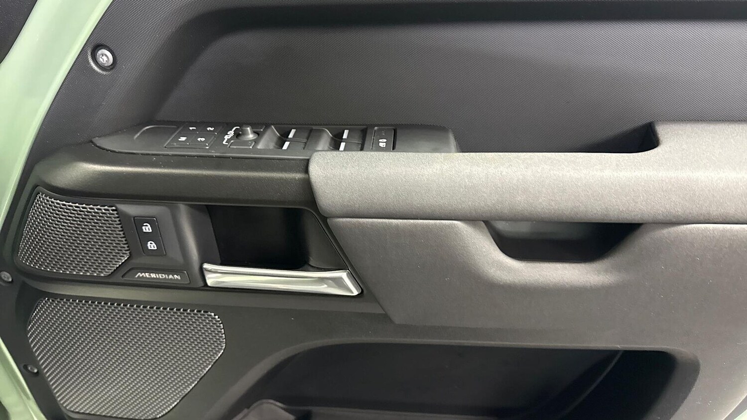 Used Land Rover Defender 2023 for sale - 78191101: Photo 26