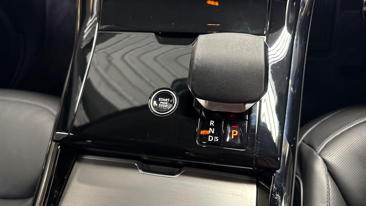 Used Land Rover Range Rover Sport 2025 for sale - 76577303: Photo 13