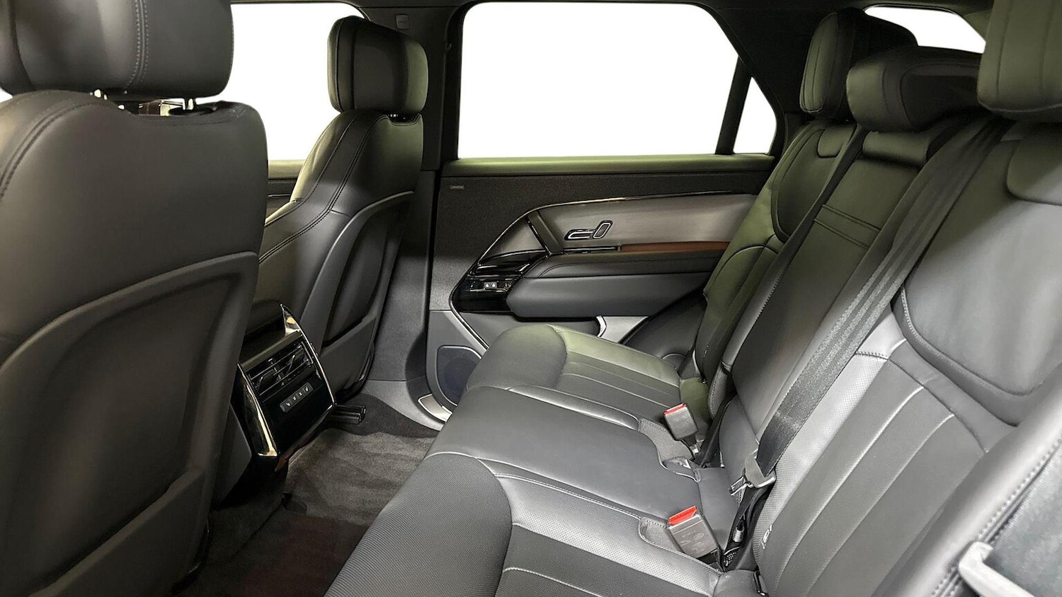 Used Land Rover Range Rover Sport 2025 for sale - 76577303: Photo 4